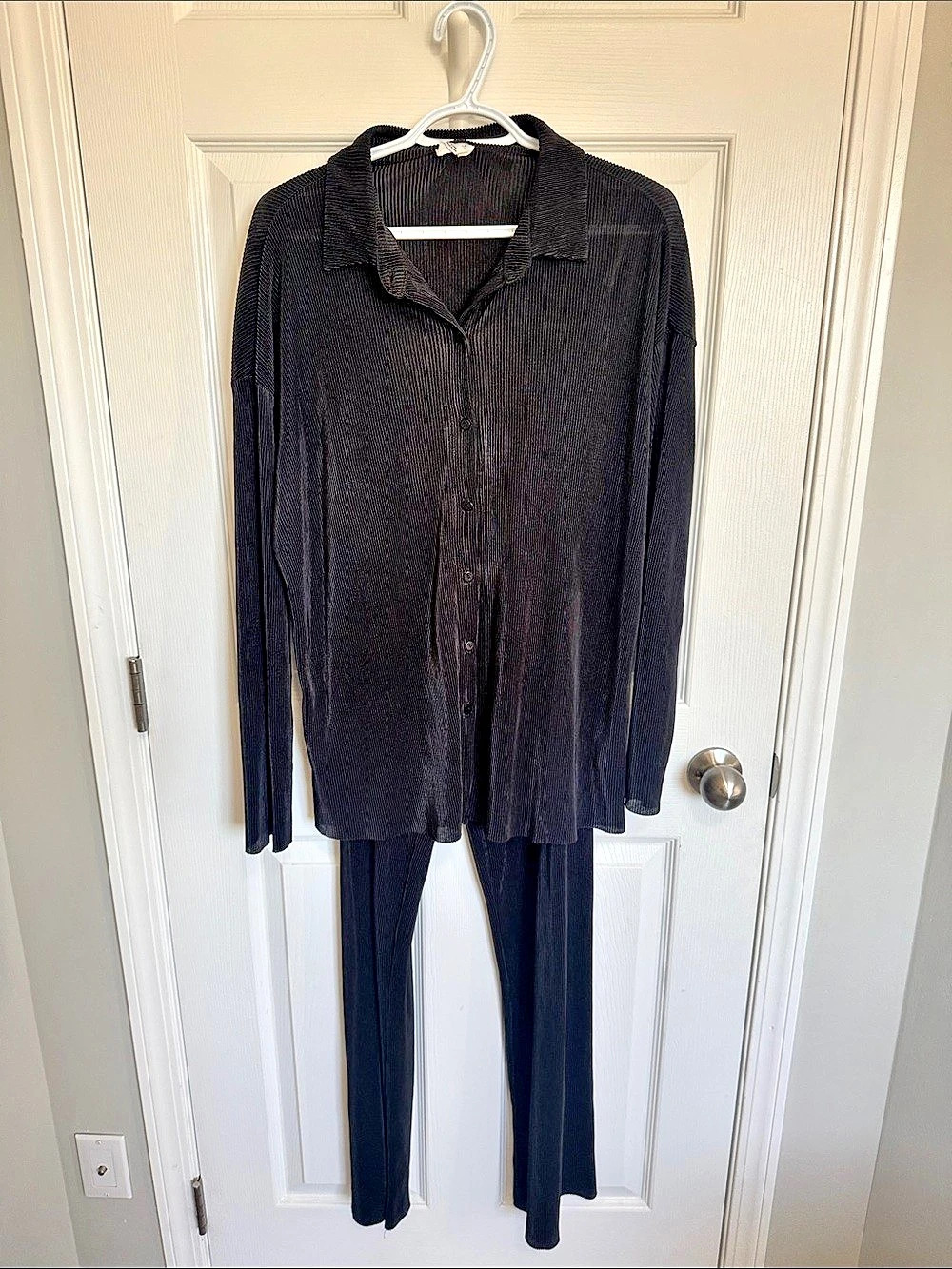 A.C.W. Black Wide Leg Set Size Large Like New